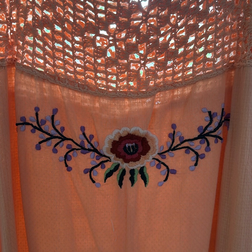 Dress chasing unicorns light pale peach color good condition NO RETURNS.